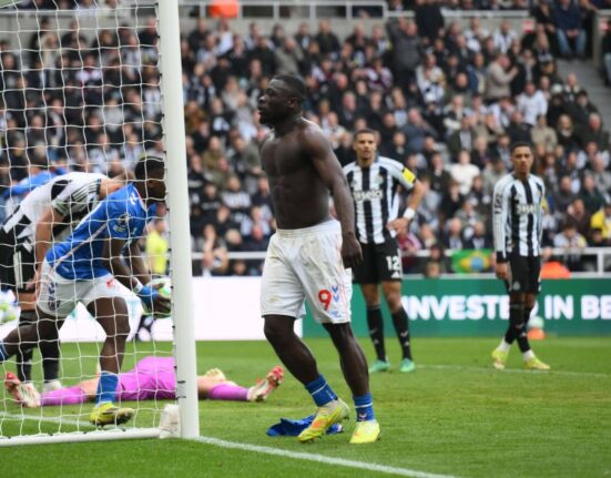 GOOOOOL după o eroare uriașă în Newcastle -9 de poveste în Tyne–Wear derby, ACUM pe VOYO!