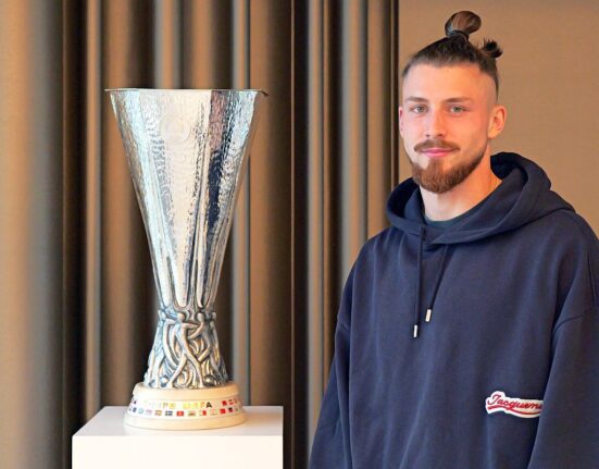 „Prima dată când m-am emoționat până la lacrimi” » Radu Drăgușin despre „anul perfect”, realitatea din Premier League și cumpăna carierei: „Vezi cum e, uneori, viața?”