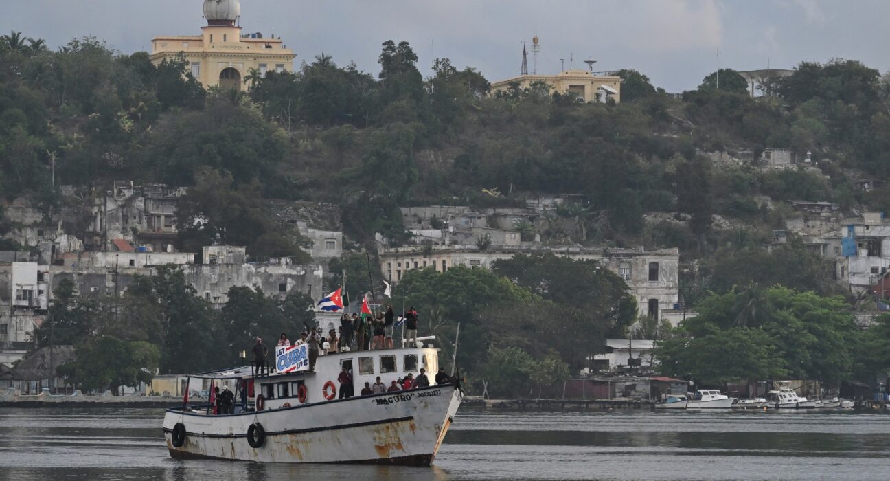 Mexicul a declanșat o operațiune de căutare în Caraibe după ce două nave cu ajutoare umanitare nu au mai ajuns în Cuba