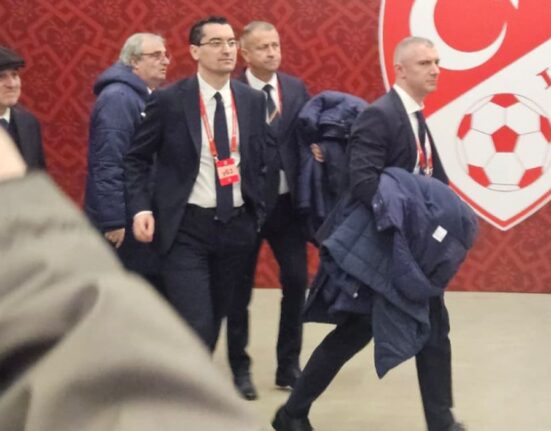 Stupoare în direct » Gestul făcut de Burleanu după meciul de la Istanbul l-a contrariat: „Nu mai stai, frate”