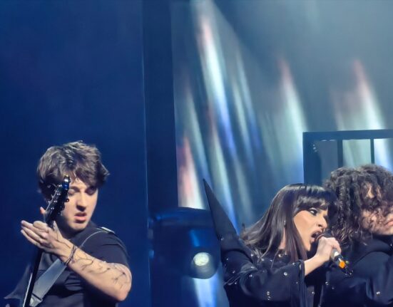 Reprezentanta României la Eurovision rupe tăcerea despre piesa „Choke Me”. Ce mesaj transmite de fapt melodia care a stârnit controverse