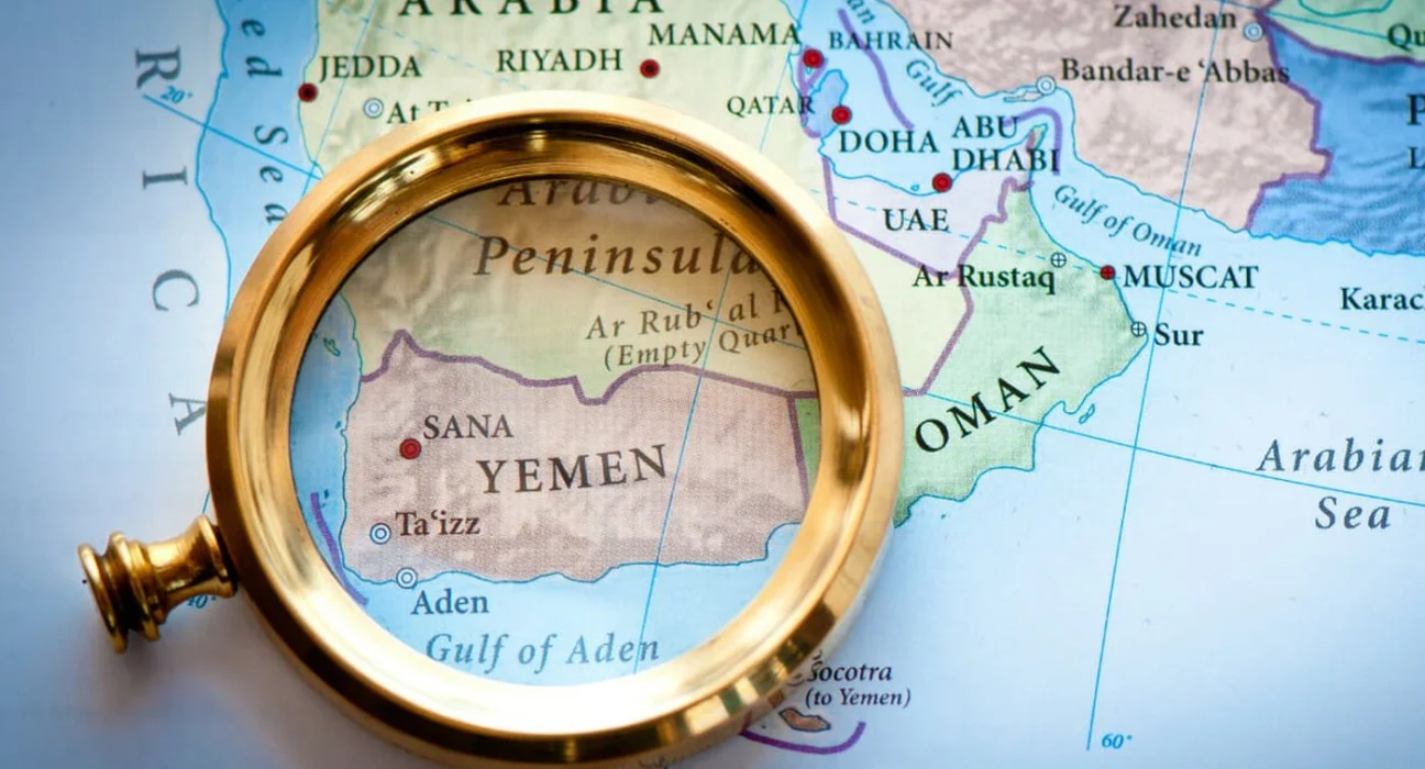 Se deschide un nou front al războiului din Orientul Mijlociu: gruparea Houthi din Yemen lansează un atac cu rachete balistice
