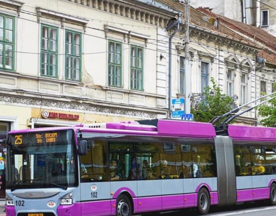 Traseul liniei M21 care leagă comuna Florești de Cluj-Napoca se schimbă. Călătorii sunt sfătuiți să fie atenți la stații