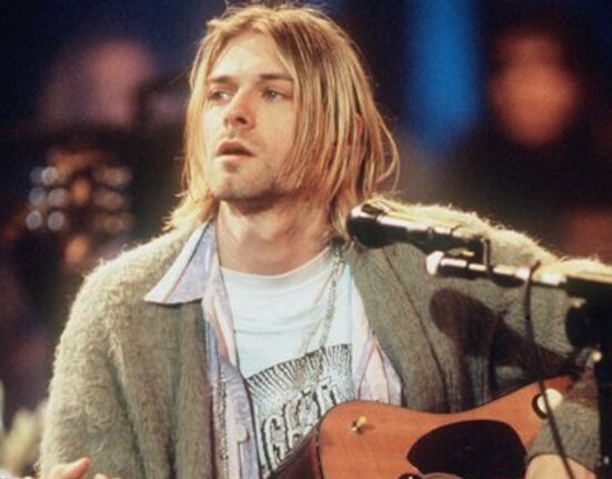 5 aprilie: se împlinesc 32 de ani de la moartea artistului american Kurt Cobain