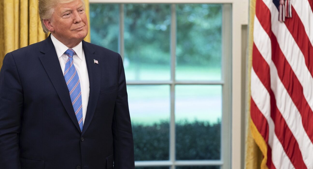 Mesajul lui Trump pentru România, după ce a fost invitat la Summitul B9 de la București. Cine poate veni din partea SUA
