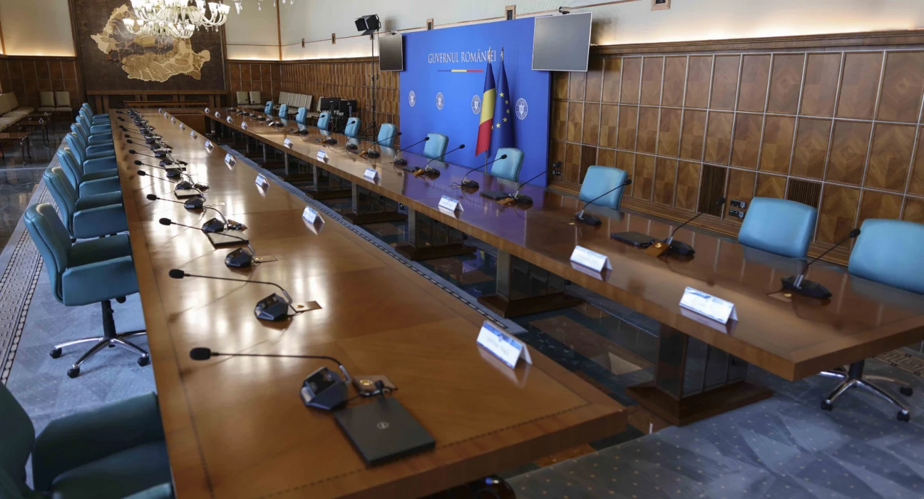 Scandal în Guvern cu miză uriașă: Florin Barbu și Alexandru Nazare se ceartă pe motorina fără taxe pentru fermieri. Ce riscă agricultura