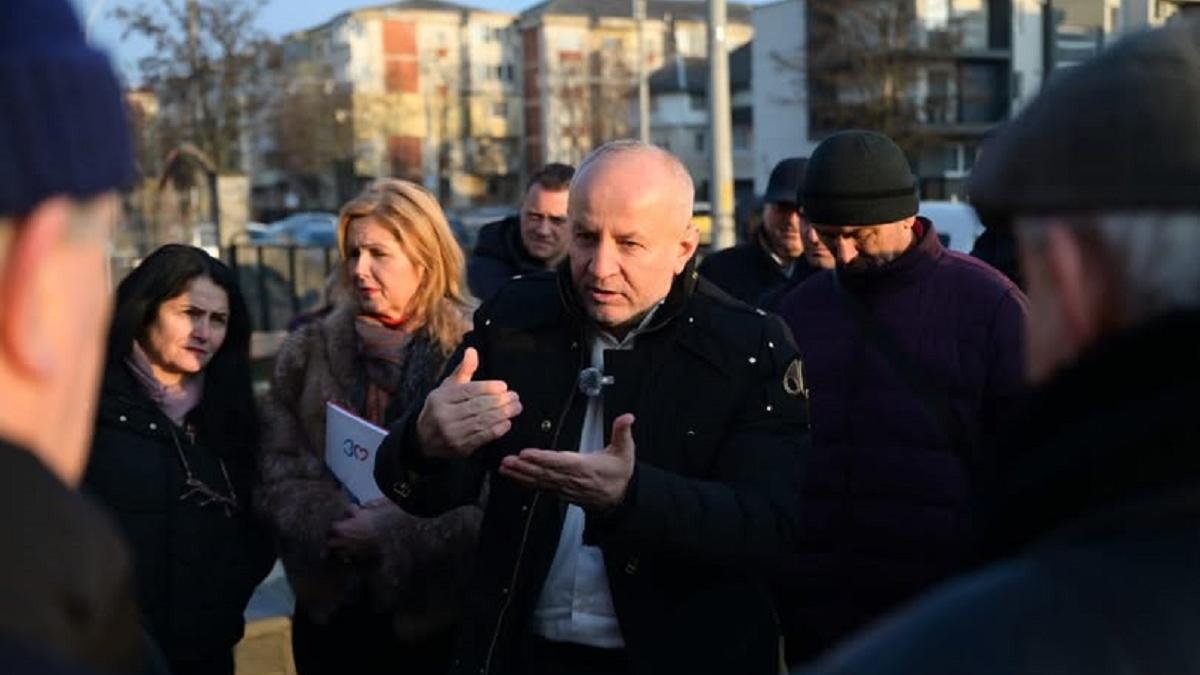 Primarul din Baia Mare, Doru Ioan Dăncuș, trimis în judecată pentru folosirea mașinii în interes personal