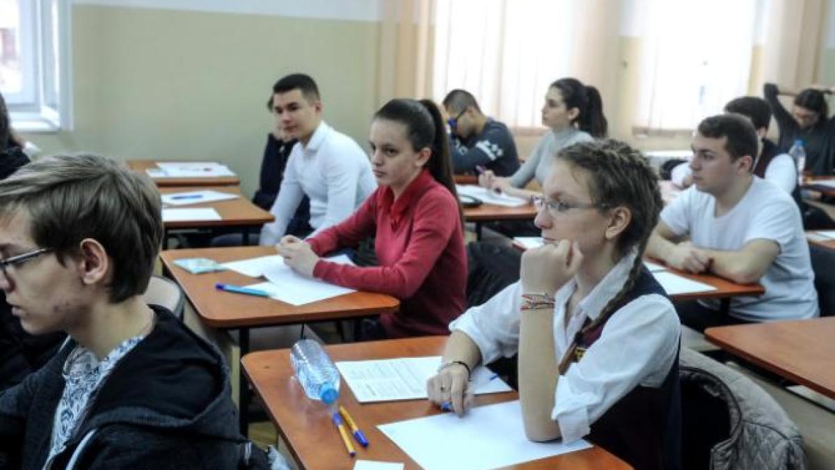 Mihai Manea: Este rușinos și umilitor ca istoria să fie redusă la o oră pe săptămână