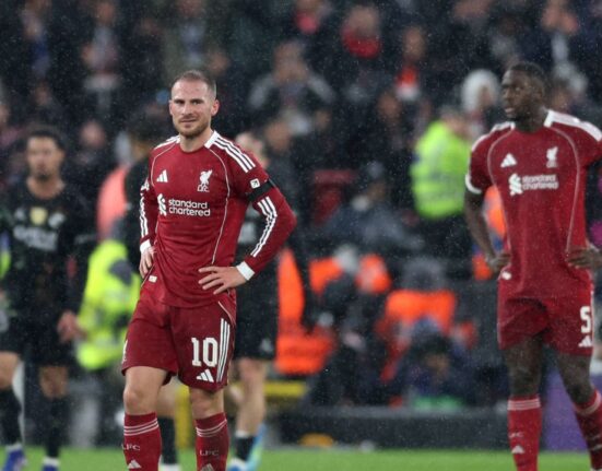 ACUM: Liverpool -0 | Plouă torențial pe Anfield