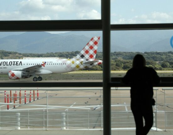 Compania aeriană low-cost care introduce un cost suplimentar după scumpirea kerosenului. Îl vor plăti și cei care și-au cumpărat deja bilet