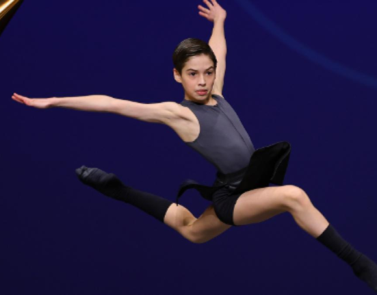 Balerin român de 12 ani, admis la Royal Ballet School. Eduard Bogdan intră în elita mondială