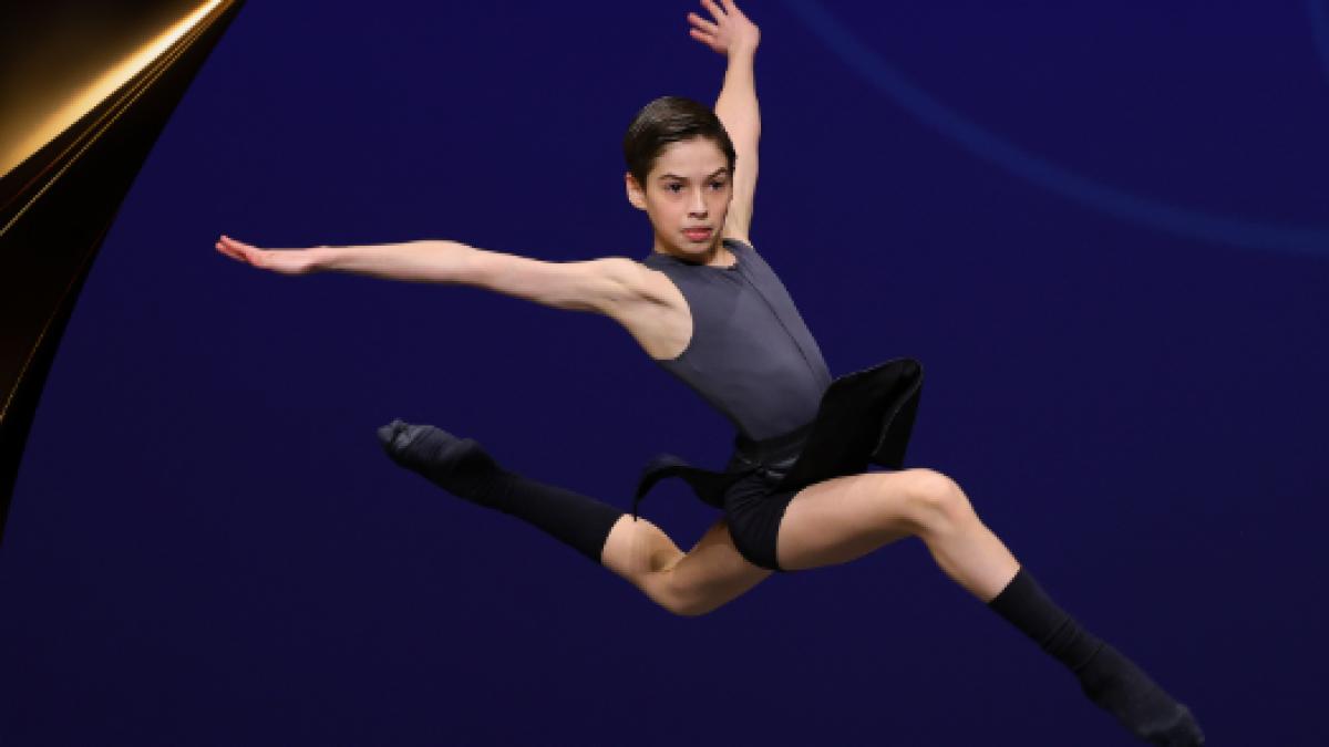 Balerin român de 12 ani, admis la Royal Ballet School. Eduard Bogdan intră în elita mondială