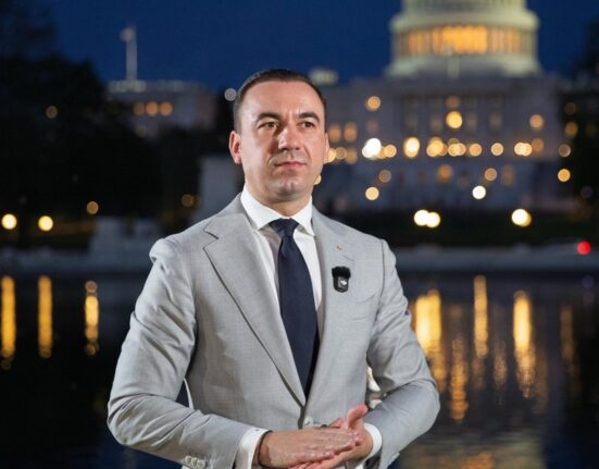 Bogdan Ivan anunță că a negociat  la Washington investiții de 3,5 miliarde de euro în energie