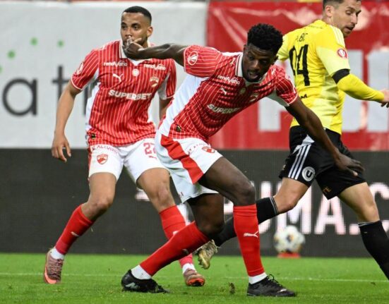 Dinamo, la primul succes în play-off, 2-1 cu liderul Universitatea Cluj