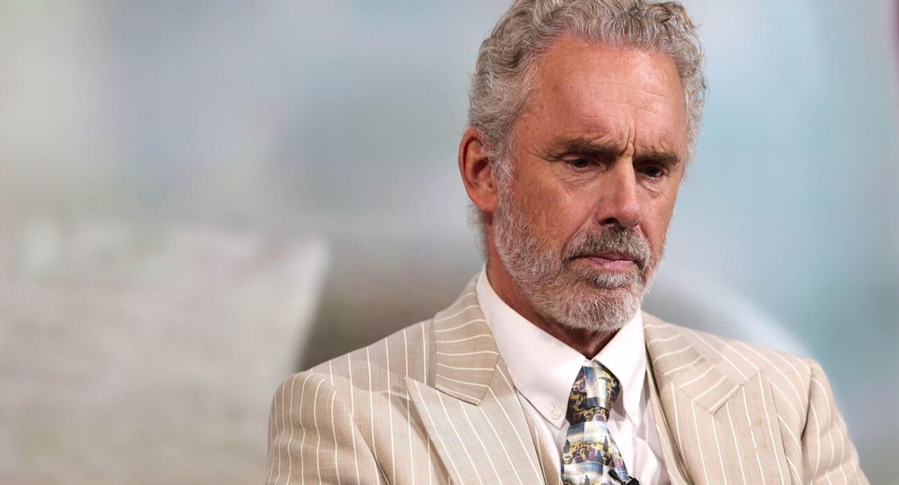 Jordan Peterson suferă de o afecțiune neurologică gravă: „Fiecare zi din ultimul an a fost un iad”, afirmă fiica sa