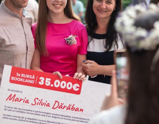 Elevii care le amintesc profesorilor cât de frumoasă este meseria de dascăl