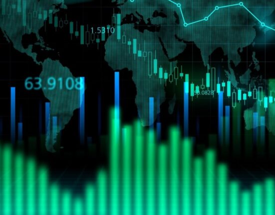 Energia și combustibilii reprezintă 49% din „coșul inflației”. Scumpirea petrolului va afecta ritmul economiei românești