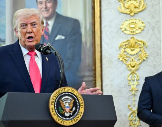 Donald Trump a anunţat extinderea cu trei săptămâni a armistiţiului dintre Israel și Liban, după o „întâlnire istorică”  la care a participat personal