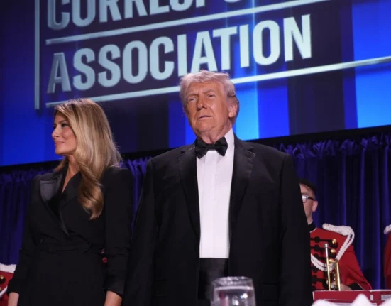 Trump nu se lasă intimidat: promite că incidentul de la Washington nu îl va face să renunţe la războiul împotriva Iranului