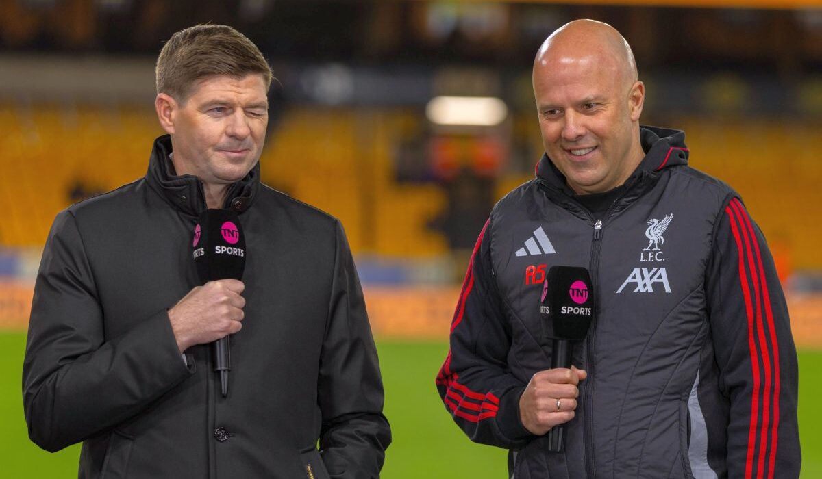 Steven Gerrard, ținta principală pentru banca tehnică a fostei campioane a Angliei