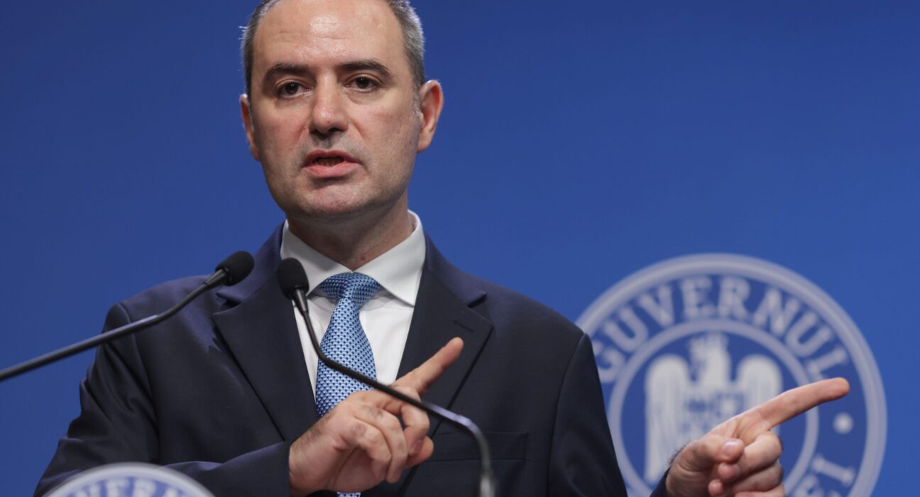 Execuția bugetară la final de martie: Deficitul s-a înjumătățit, dar o criză politică poate șterge tot ce s-a câștigat
