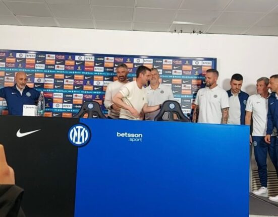 Gestul suprem făcut de Cristi Chivu pentru stafful său tehnic după ce Inter a câștigat titlul!