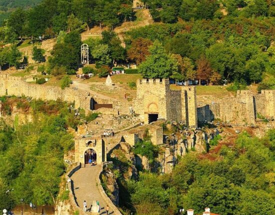 De unde avem „târnosire” în română și de la ce „se trage”
