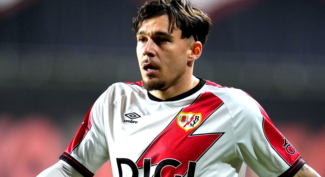 Rayo Vallecano i-a stabilit prețul lui Andrei Rațiu! Anunțul venit înainte de semifinala Conference League
