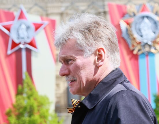 Reacția Moscovei după ce Zelenski a trolat-o cu un decret prin care îi „dă voie” să-și țină parada: „E problema lui”