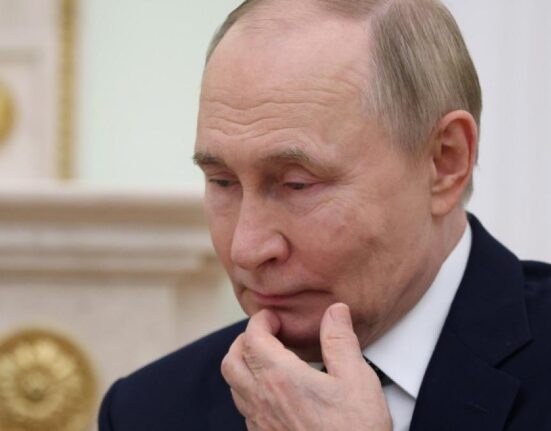 Vladimir Putin pune o condiție pentru a se întâlni cu Volodimir Zelenski