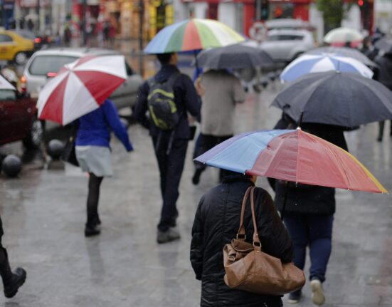 Alertă de vreme severă emisă acum de meteorologi. Răcire bruscă și cod galben de furtuni în jumătate din țară
