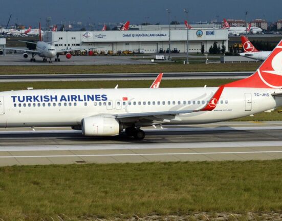 Un avion Turkish Airlines a luat foc la aterizare, pe aeroportul din Nepal