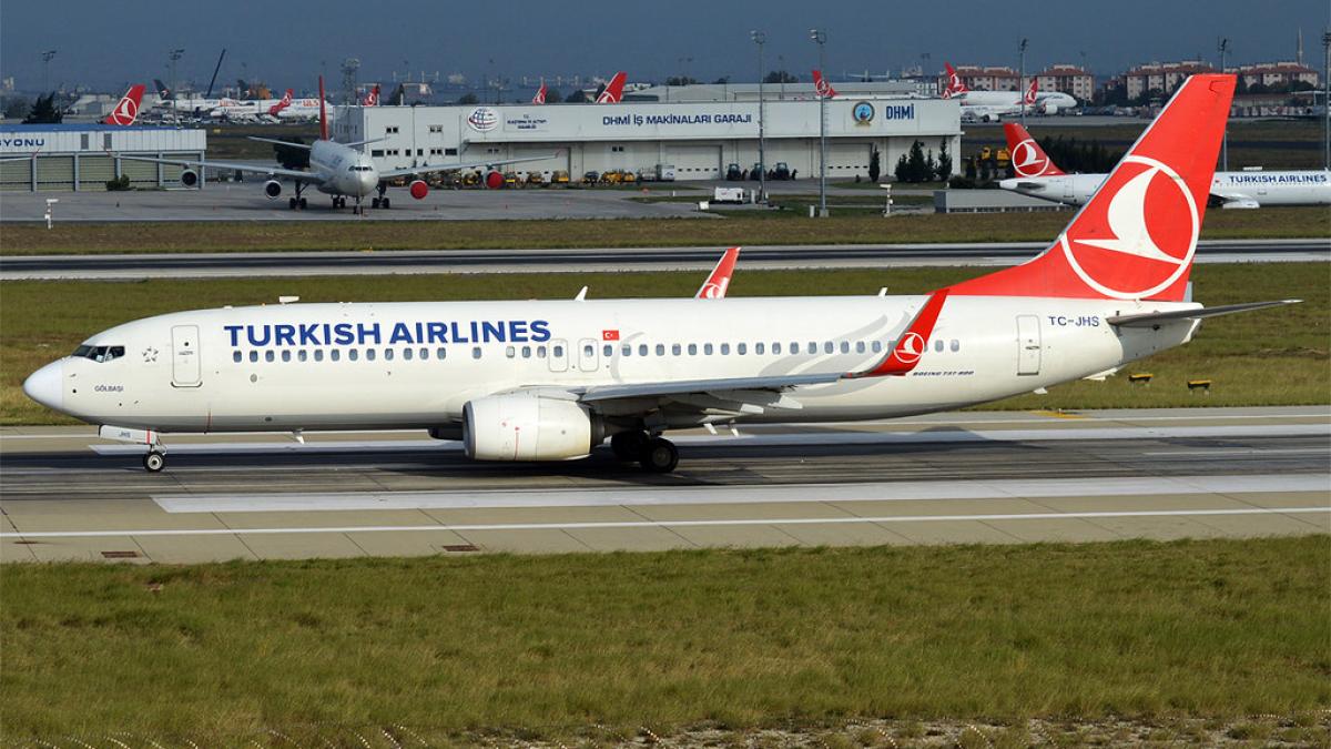 Un avion Turkish Airlines a luat foc la aterizare, pe aeroportul din Nepal