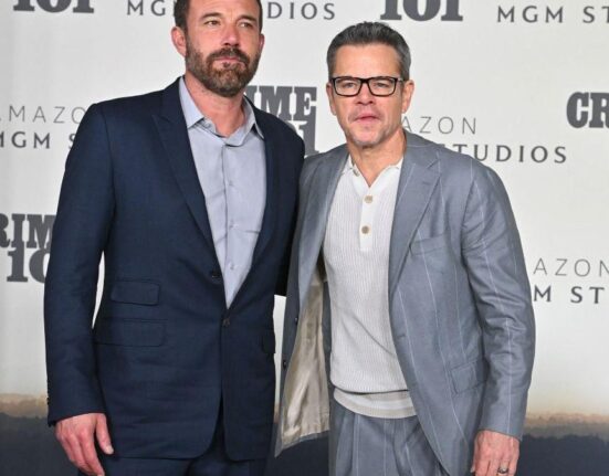 Ben Affleck și Matt Damon, dați în judecată de doi polițiști după ultimul film