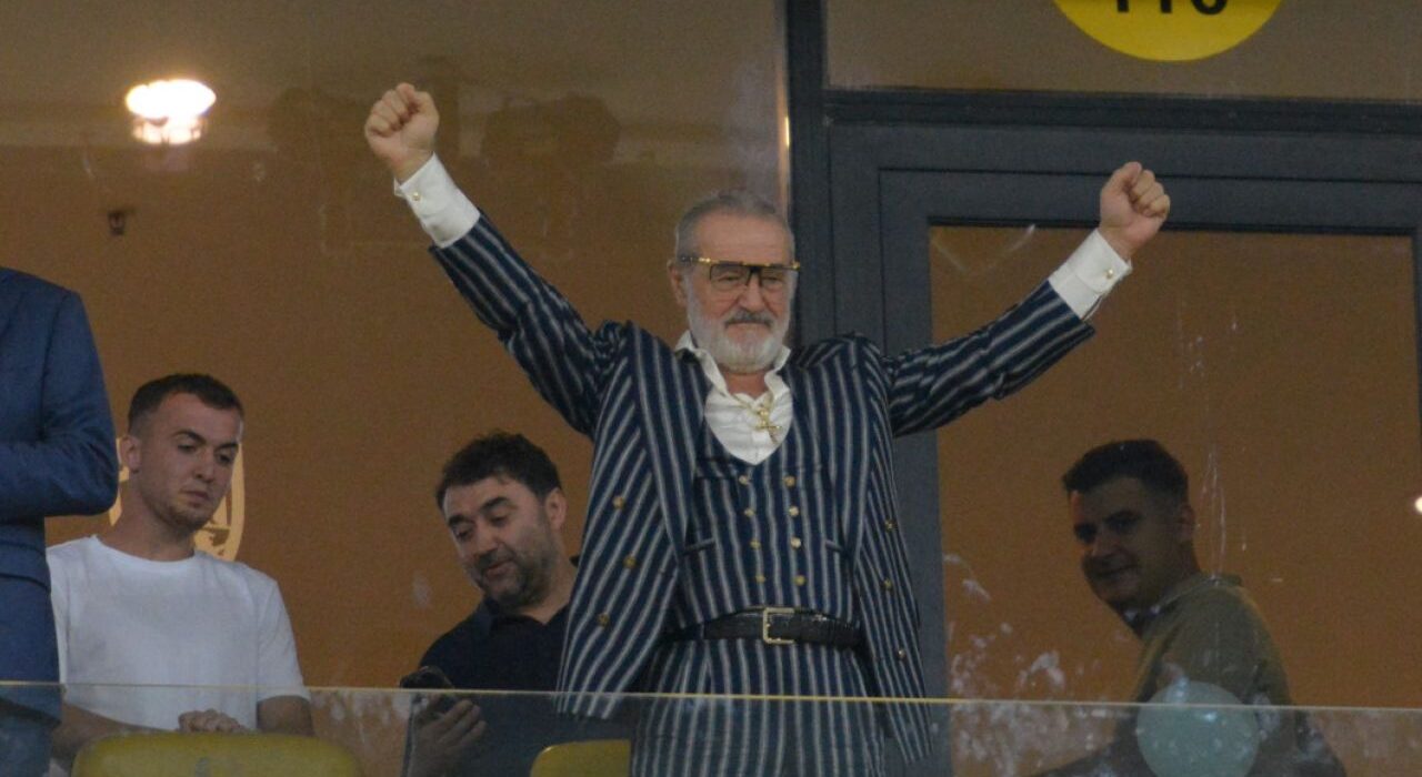 Gigi Becali, victorios! Anunțul făcut de patronul FCSB: ”A semnat contractul”
