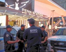 Teroare la New York! 6 persoane înjunghiate înaintea unui eveniment sportiv major la care ar urma să participe președintele Donald Trump