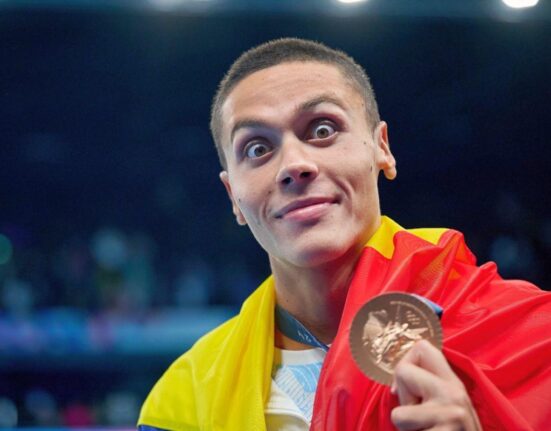 Avem LISTA COMPLETĂ de premieri olimpice, ținută doi ani la secret de COSR și de federații! + Suma totală colosală achitată după JO Paris 2024 și cine e contabila care a luat o primă imensă