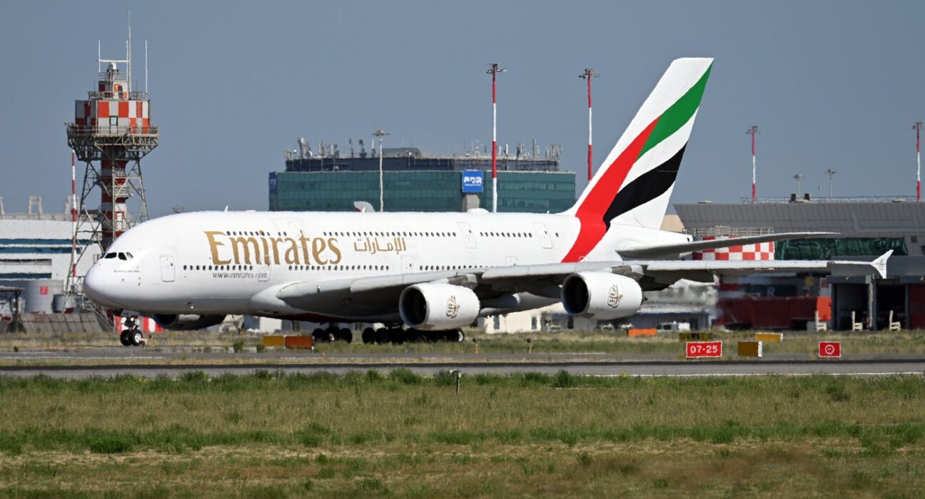 De la Emirates la Wizz Air, marile companii aeriene mizează acum „all-in” pe internetul Starlink