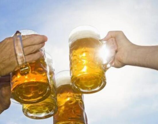 Consumul mondial de alcool va scădea în următorul deceniu, arată un studiu al IWSR