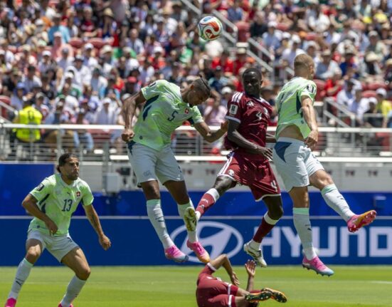Qatar -1, ACUM pe Sport.ro! Deschidere de scor
