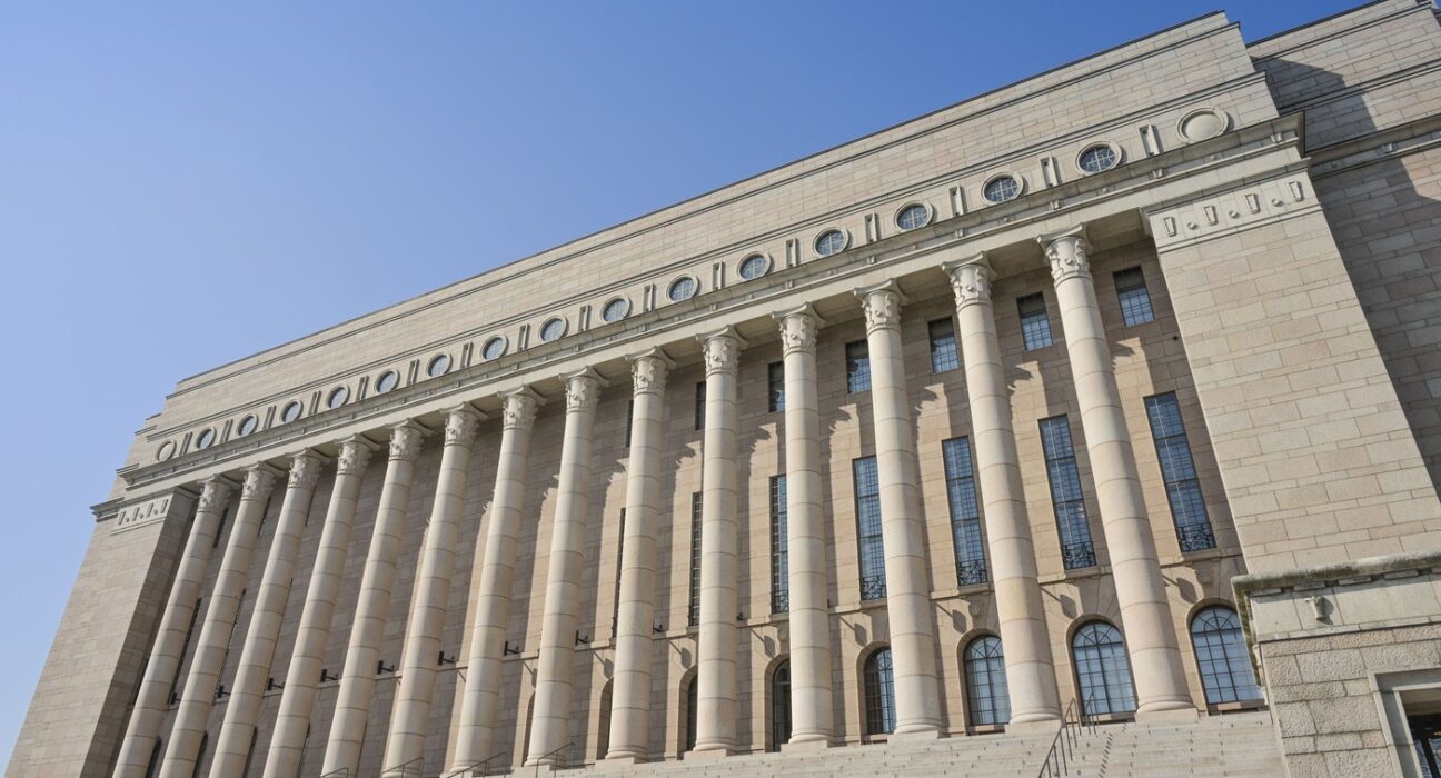 Finlanda face un pas decisiv pentru ridicarea interdicției totale care viza armele nucleare