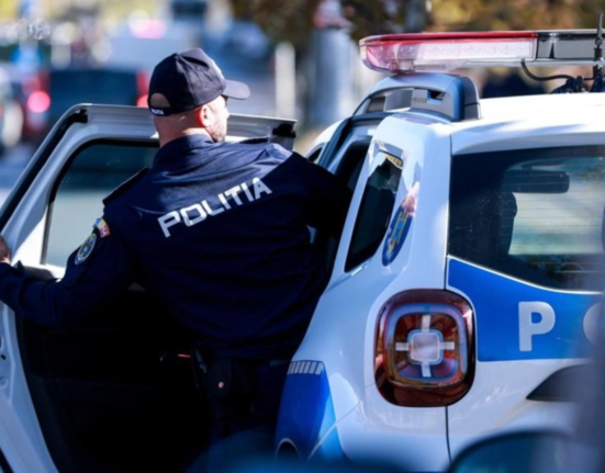 VIDEO Cum a încercat un casier de la o sală de jocuri să păcălească poliția. „Sceneta” pe care a pus-o în scenă l-a adus în cătușe