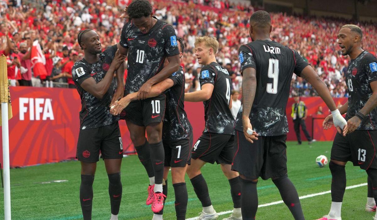 Canada a SPULBERAT-O pe Qatar la Cupa Mondială » La 6-0, gazdele atacau cu portarul