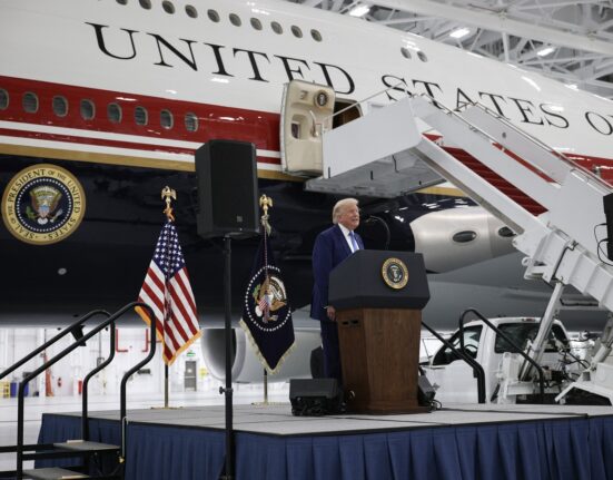 Donald Trump a primit noul avion Air Force One, donat de familia regală din Qatar