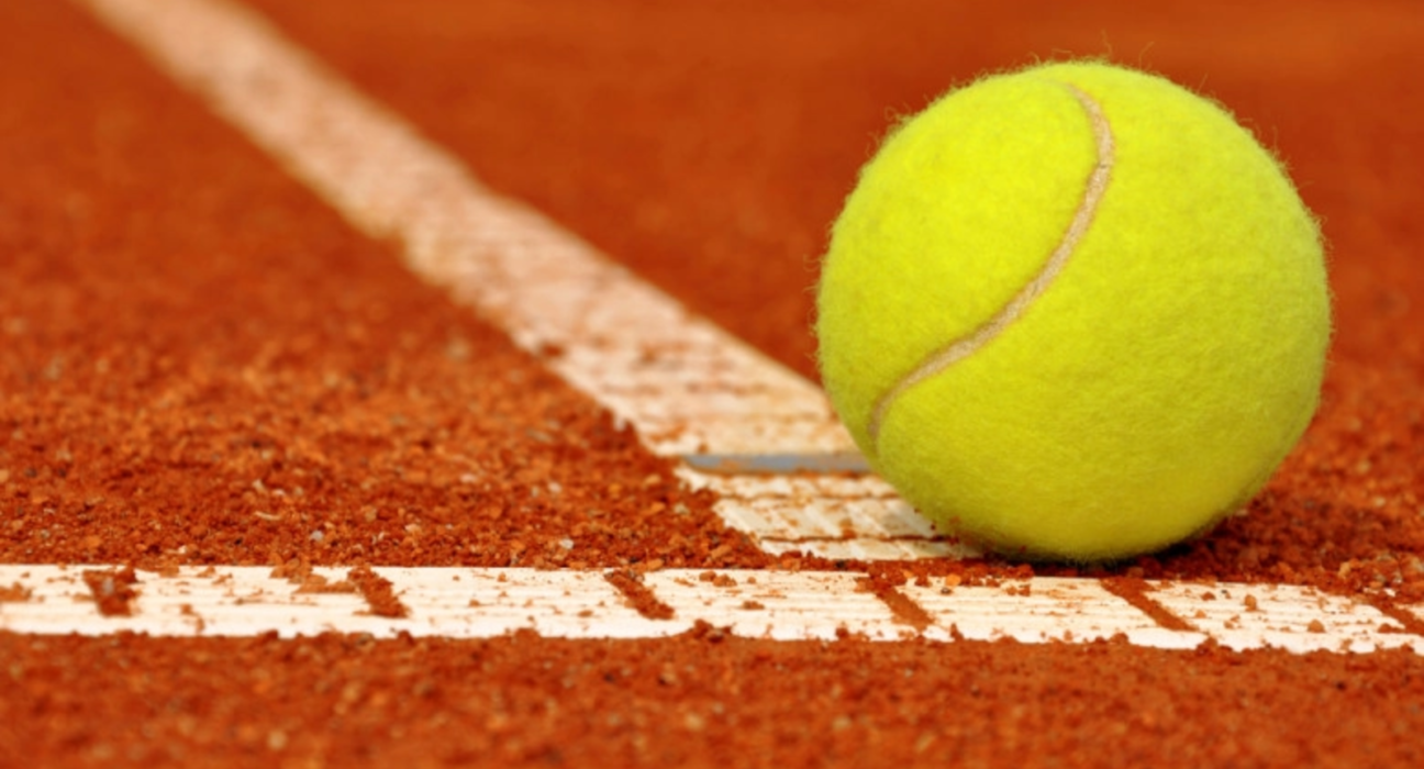 Jucătoarele cehe de tenis Karolina Pliskova şi Marie Bouzkova vor fi adversare în semifinalele turneului WTA 250 de la Nottingham