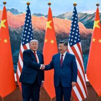 China sancționează 10 companii americane din domeniul apărării după noile restricții impuse de Pentagon