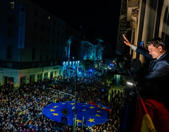 INTERVIU. Gabriel Liiceanu pentru suporterii dezamăgiți ai lui Nicușor Dan: „Voi ați făcut făcut bogăția țării”.  Iar acum „o țară atacată e obligată să se apere”