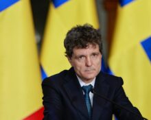 Un lider UDMR spune că Nicușor Dan „este mâhnit” de criza politică: „Dacă mergem numai cu limbaj dur și linii roșii, nu vom avea guvern nici anul viitor”