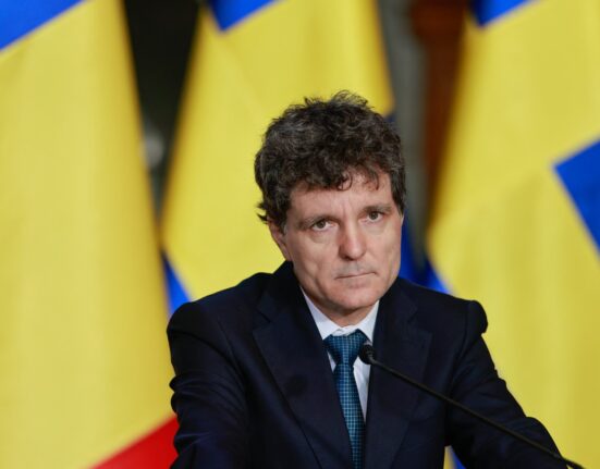 Un lider UDMR spune că Nicușor Dan „este mâhnit” de criza politică: „Dacă mergem numai cu limbaj dur și linii roșii, nu vom avea guvern nici anul viitor”