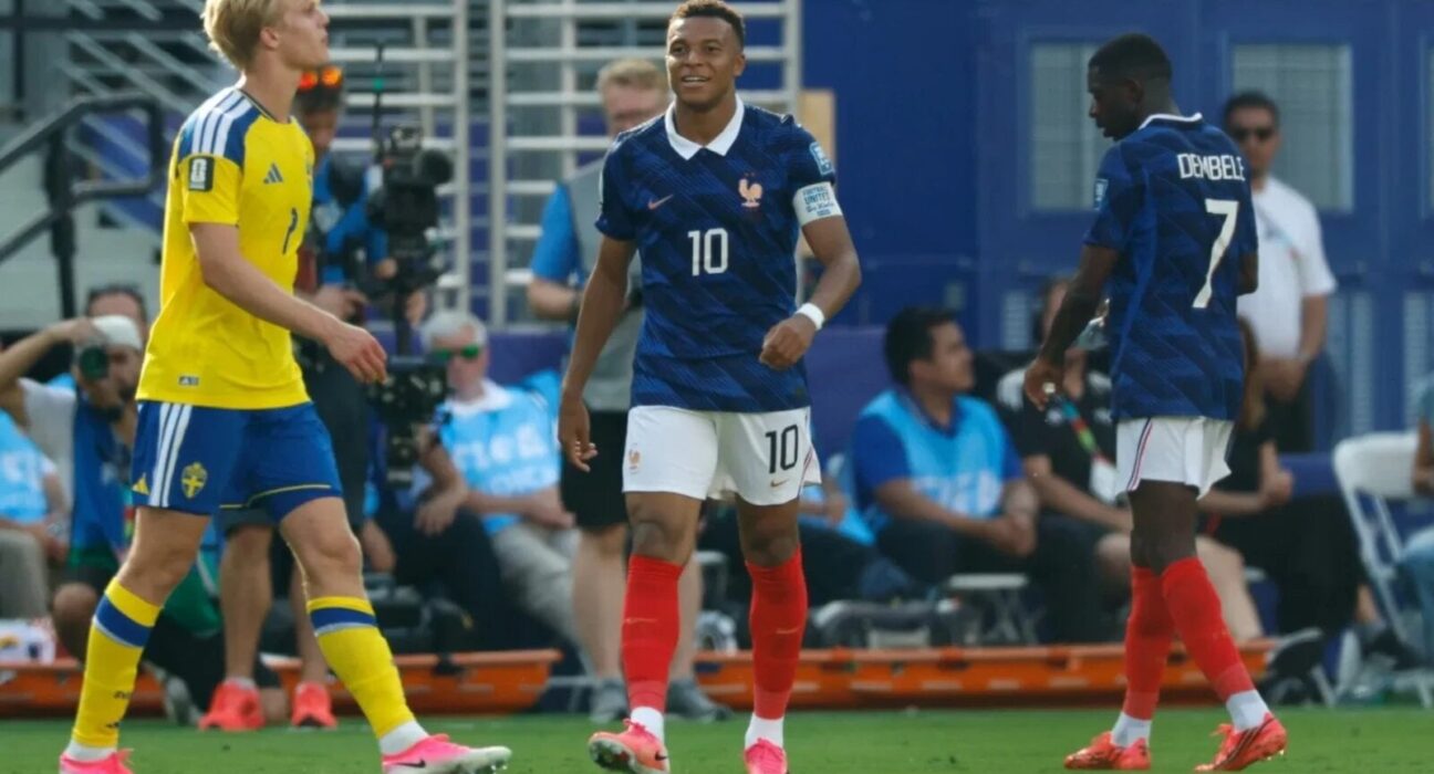 Franța s-a calificat la pas în optimile Cupei Mondiale. Mbappe a reușit dubla și îl egalează pe Messi